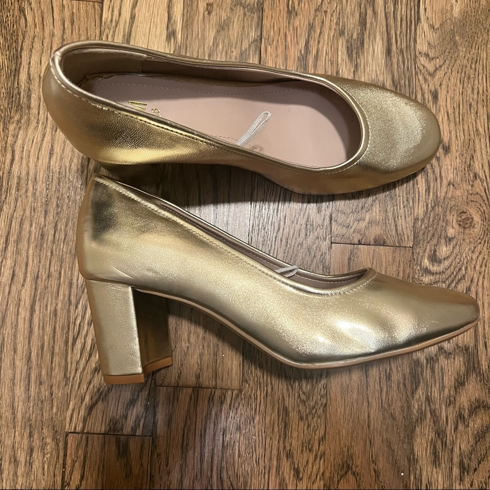 Gold Holiday Heels
